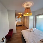 Résidence Moderne Avec Jacuzzi
