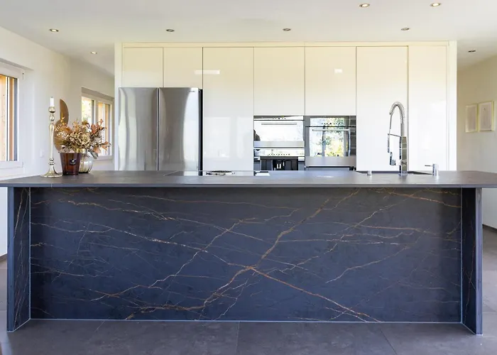 Apartment Moderne Avec Jacuzzi Icogne