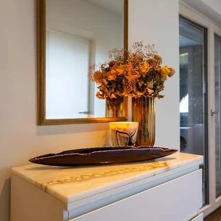 Moderne Avec Jacuzzi *