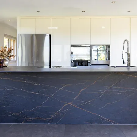 Lejlighed Moderne Avec Jacuzzi Icogne