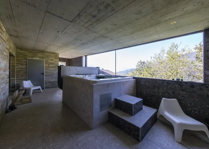 Résidence Moderne Avec Jacuzzi